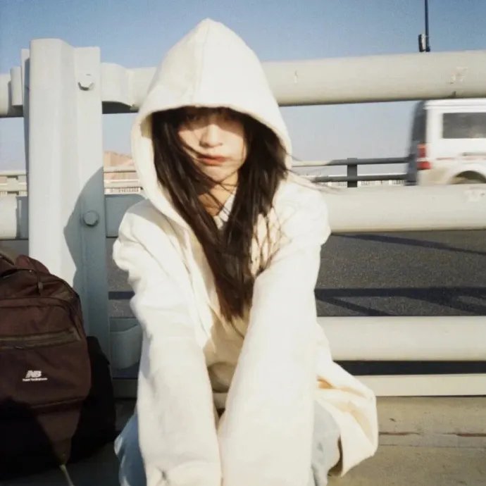 明天，我会成为谁的女友